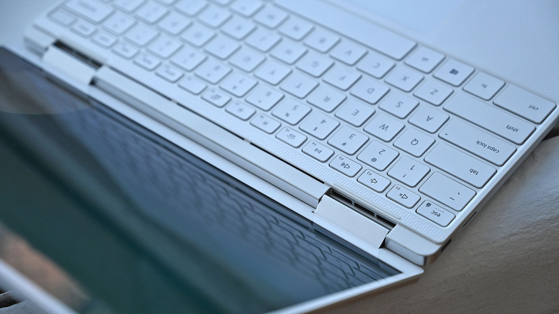 Dell also managed to cram in new vents for the XPS 13 2-in-1 behind its hinge, and with its active cooling, there’s enough thermal headroom to support much faster processors than what was available on previous models.